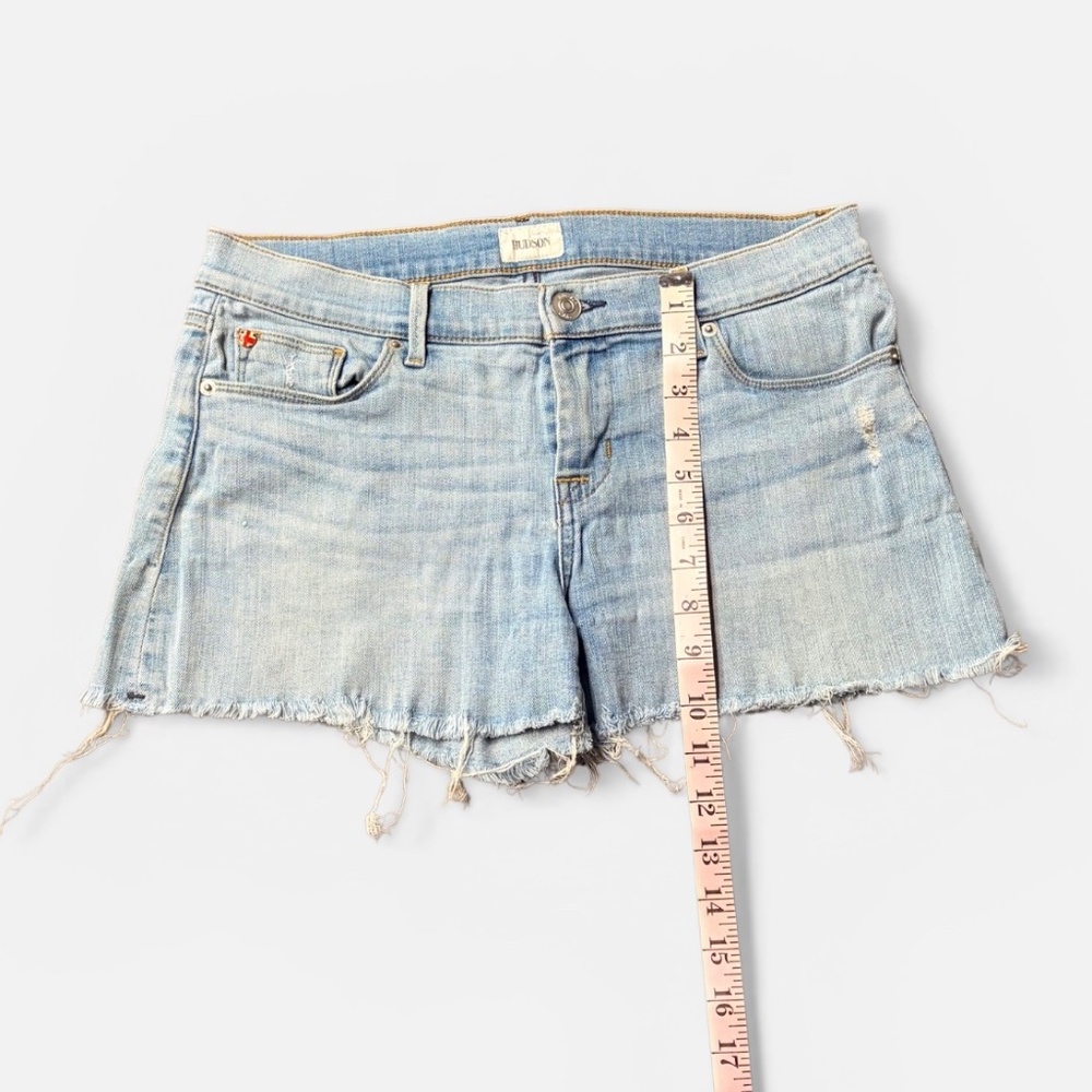 Hudson Denim Cutoff Shorts Size 28 Light Wash Frayed Hem Jean Shorts - Picture 4 of 7